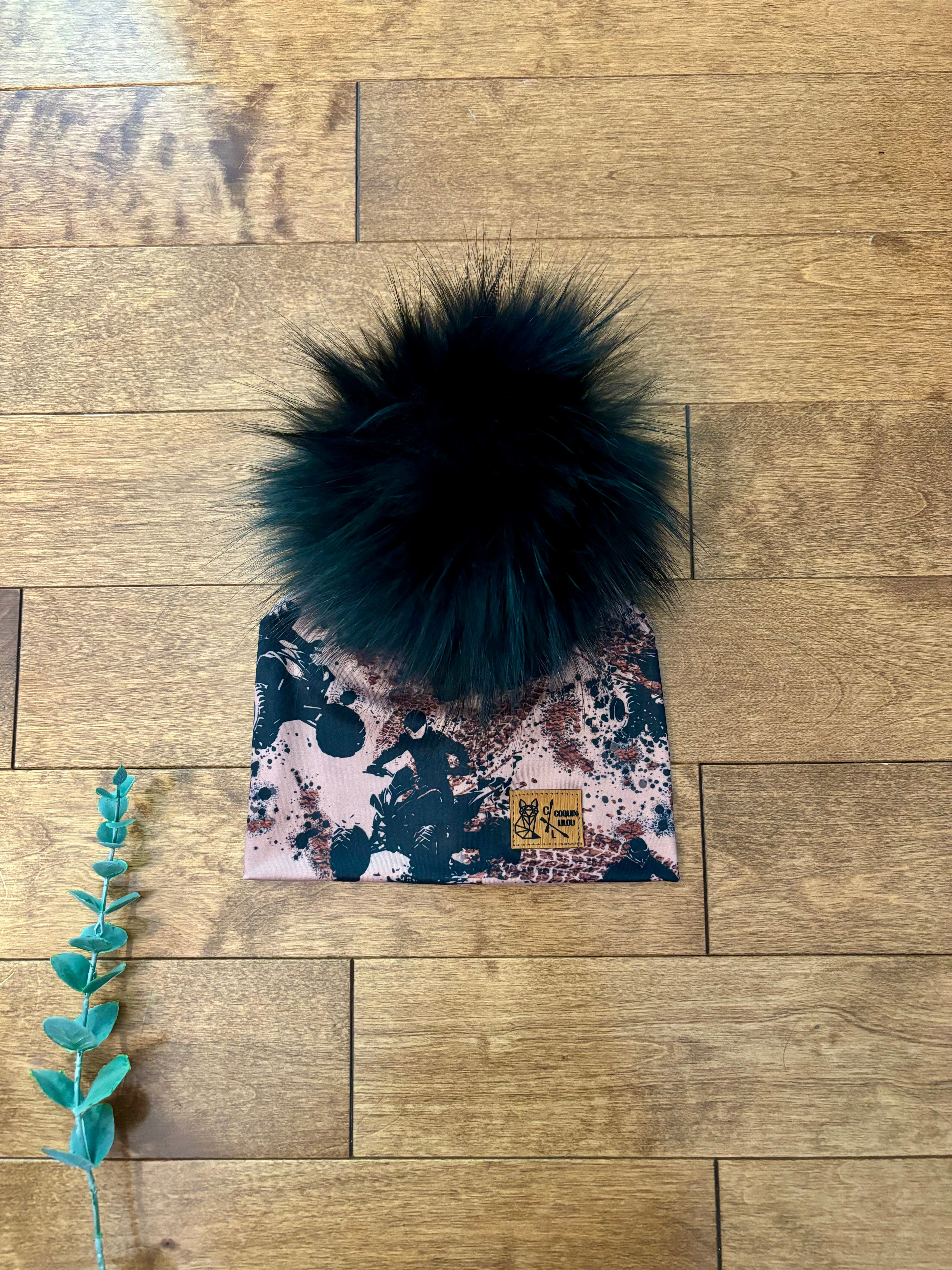 Tuque à pompon 4 roues